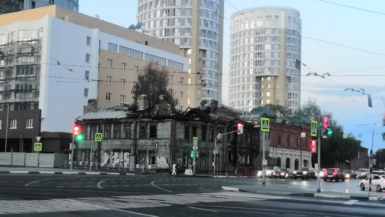 Варламов усомнился в восстановлении пострадавшего от пожара Дома Чардымова